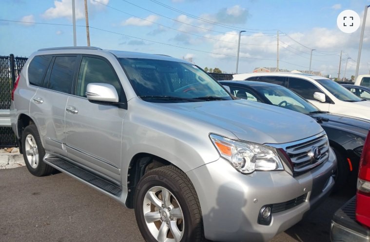 2013 Lexus GX Image 2