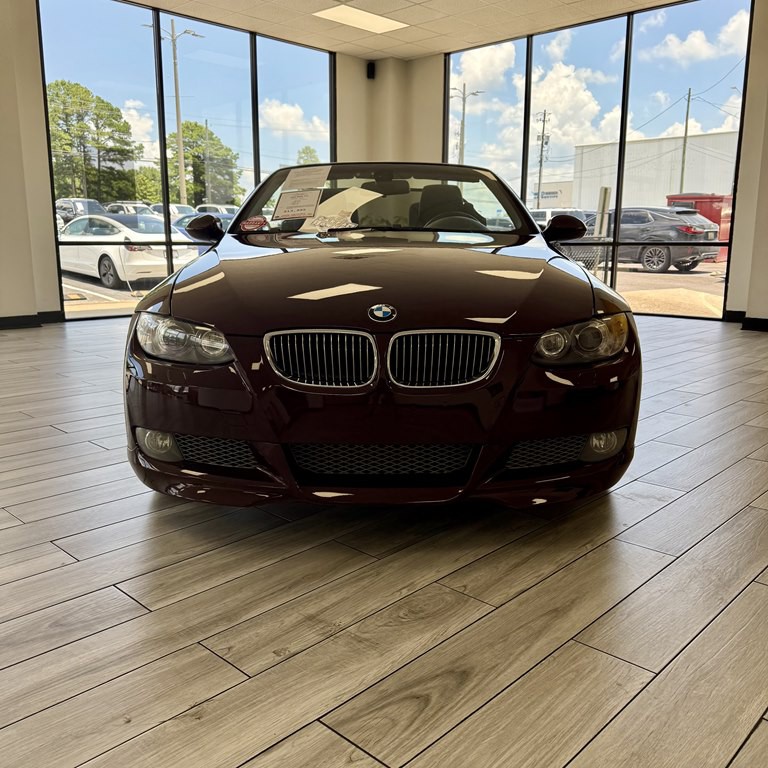 2009 BMW 3 Series Image 2