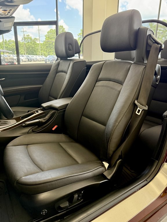 2009 BMW 3 Series Image 13