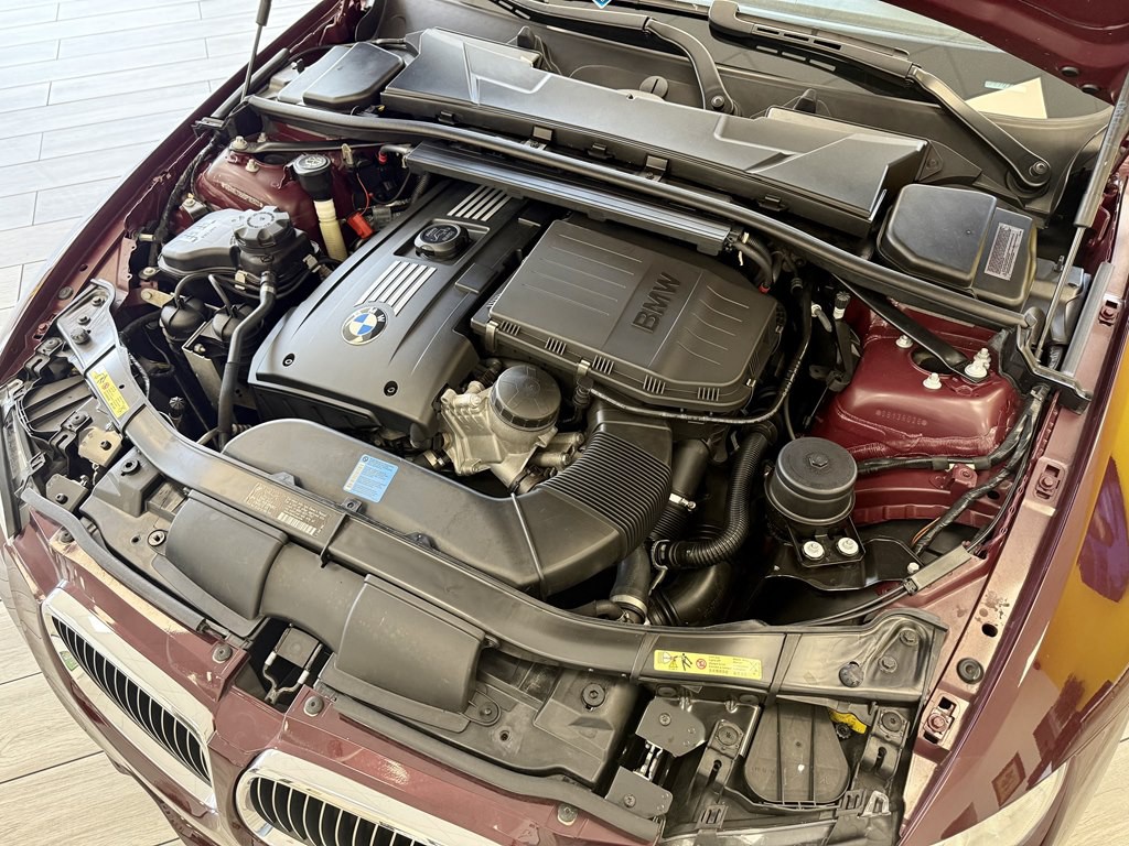 2009 BMW 3 Series Image 17