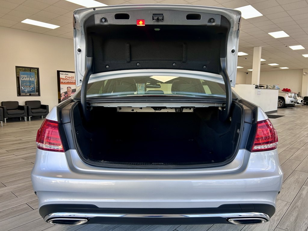 2014 Mercedes-Benz E-Class Image 9