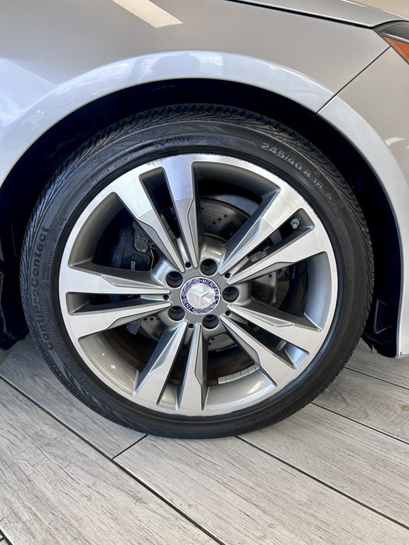 2014 Mercedes-Benz E-Class Image 19