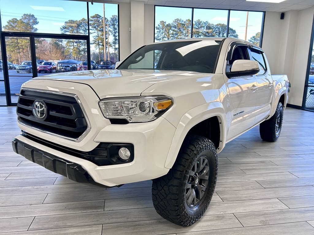 2023 Toyota Tacoma Image 3