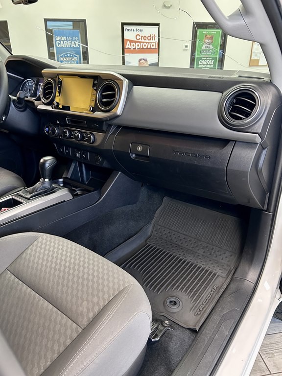 2023 Toyota Tacoma Image 12