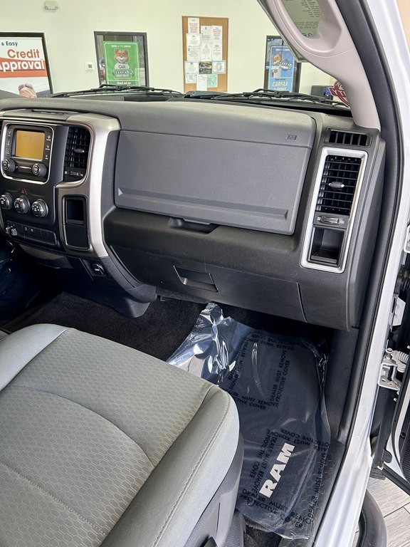 2016 RAM 2500 Image 11