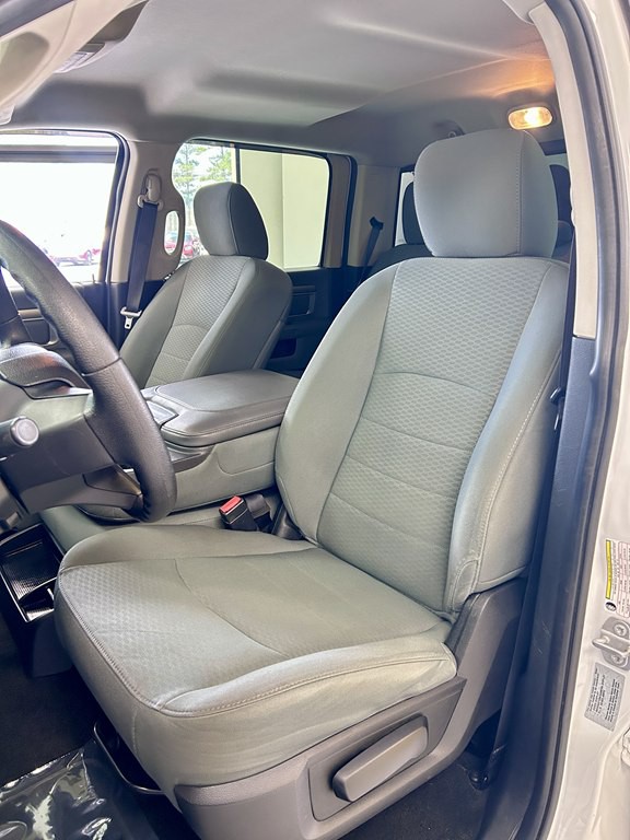 2016 RAM 2500 Image 13