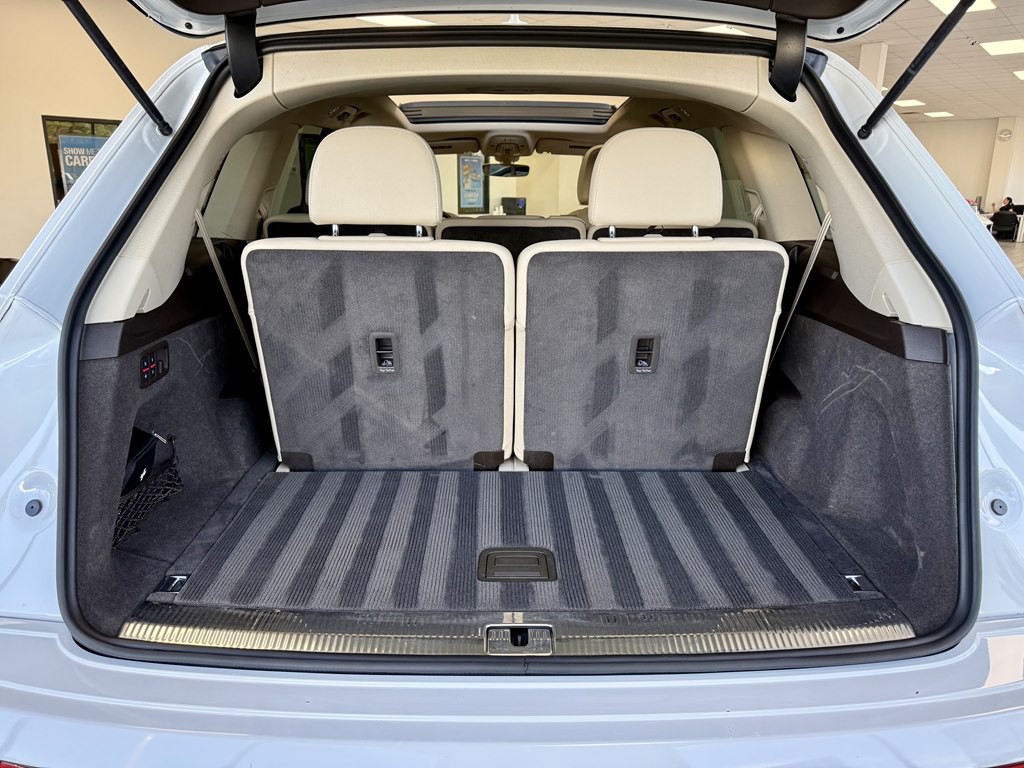 2017 Audi Q7 Image 9