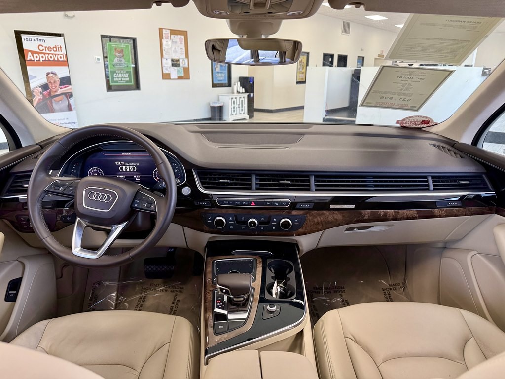 2017 Audi Q7 Image 10