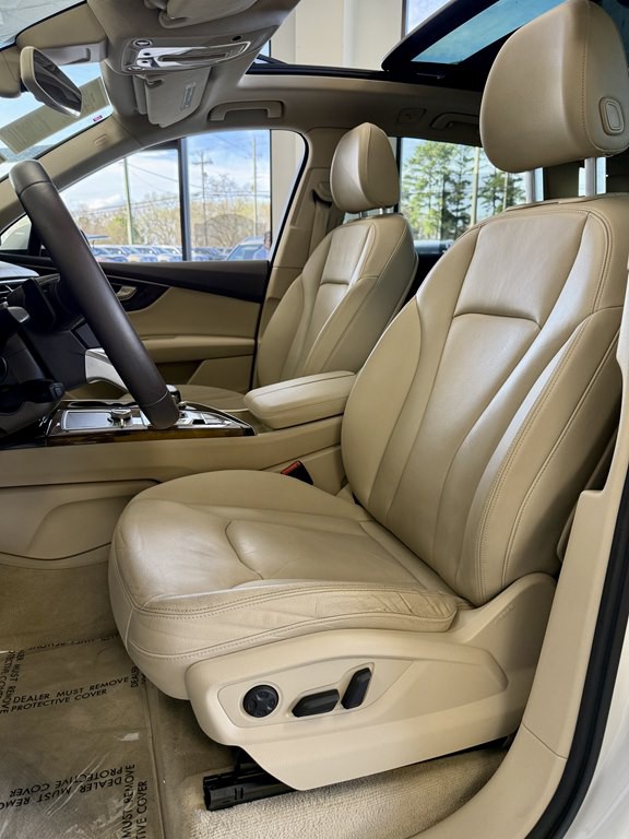 2017 Audi Q7 Image 14