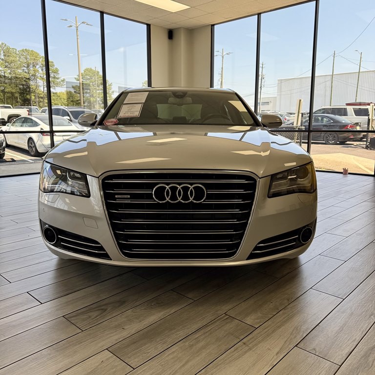 2013 Audi A8 Image 2