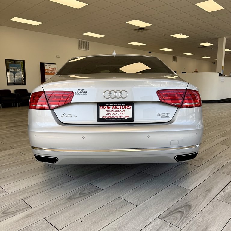 2013 Audi A8 Image 8