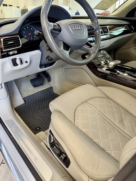 2013 Audi A8 Image 13