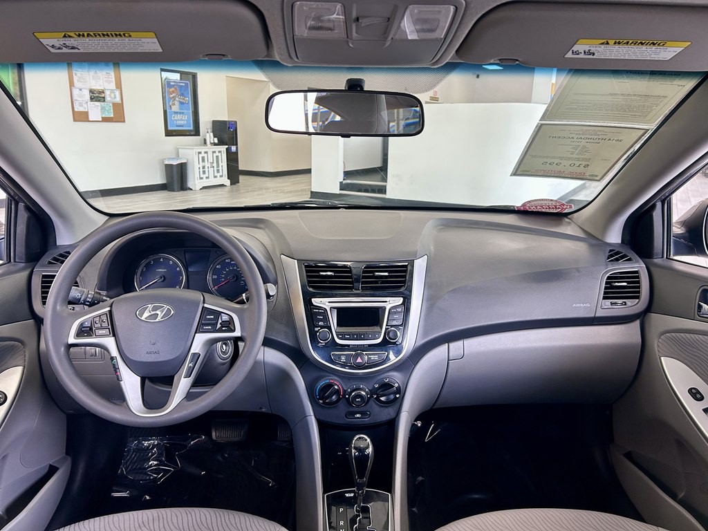 2014 Hyundai Accent Image 10