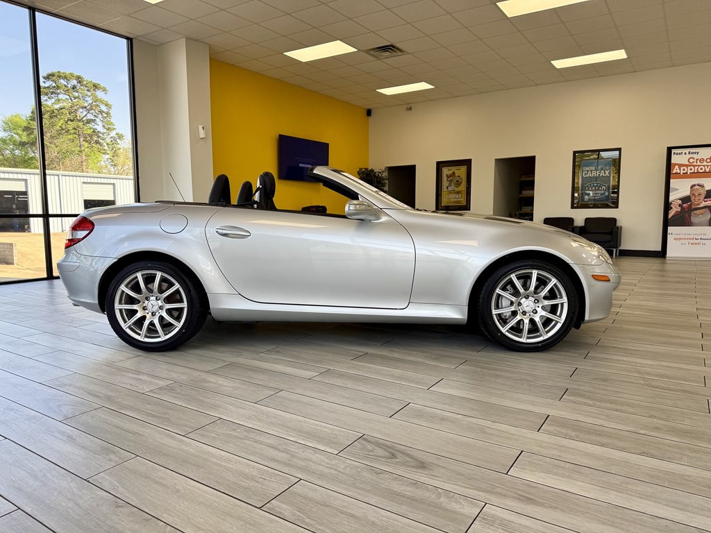 2005 Mercedes-Benz SLK-Class Image 5