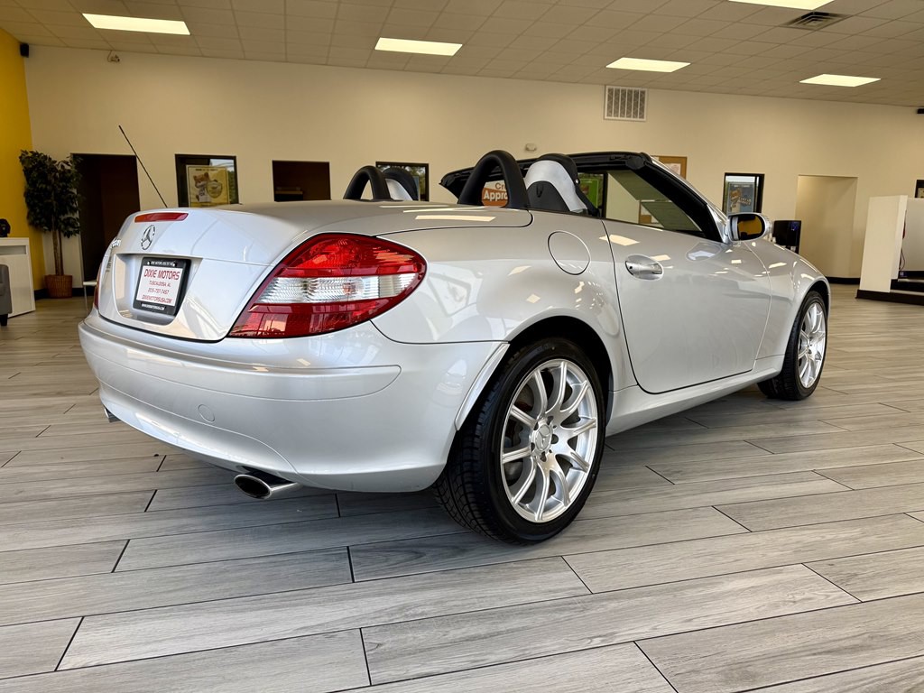 2005 Mercedes-Benz SLK-Class Image 6