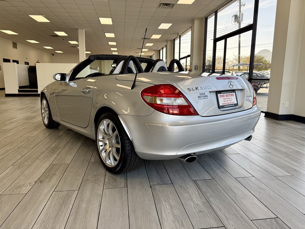 2005 Mercedes-Benz SLK-Class Image 7