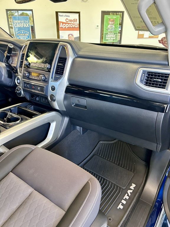 2021 Nissan Titan Image 12