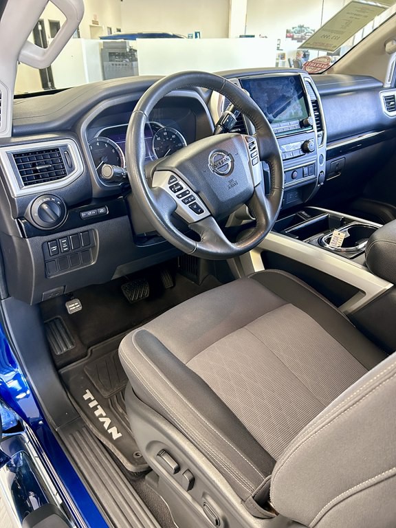 2021 Nissan Titan Image 13