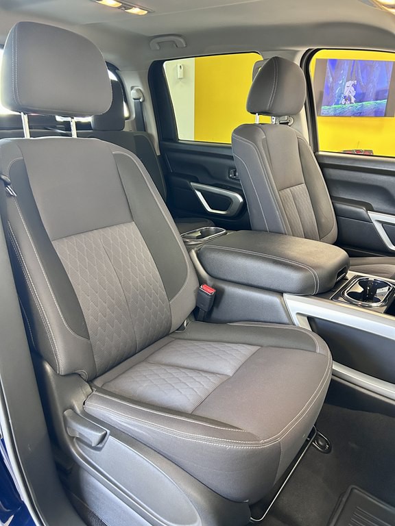 2021 Nissan Titan Image 16