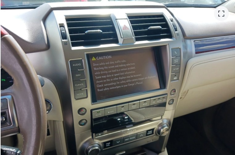 2016 Lexus GX Image 8