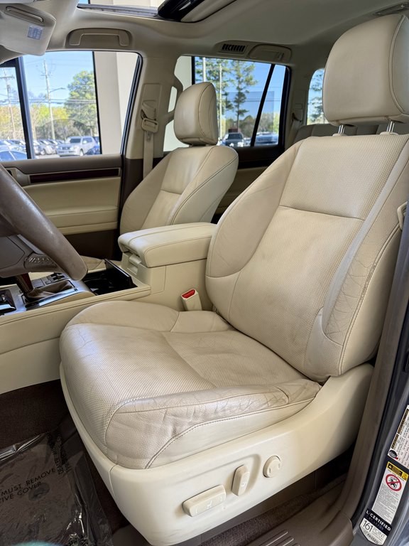2016 Lexus GX Image 14