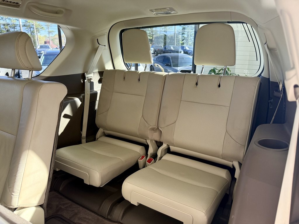 2016 Lexus GX Image 18