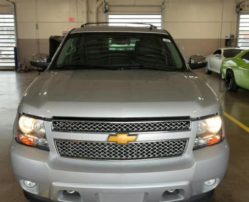 2014 Chevrolet Tahoe Image 2