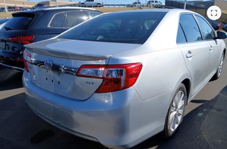 2012 Toyota Camry Image 3