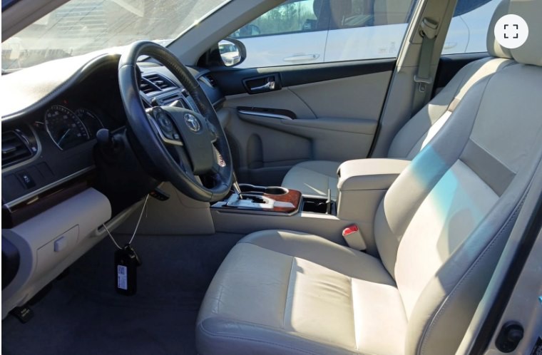 2012 Toyota Camry Image 7