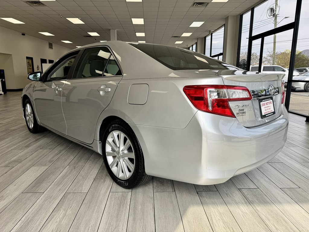 2012 Toyota Camry Image 7