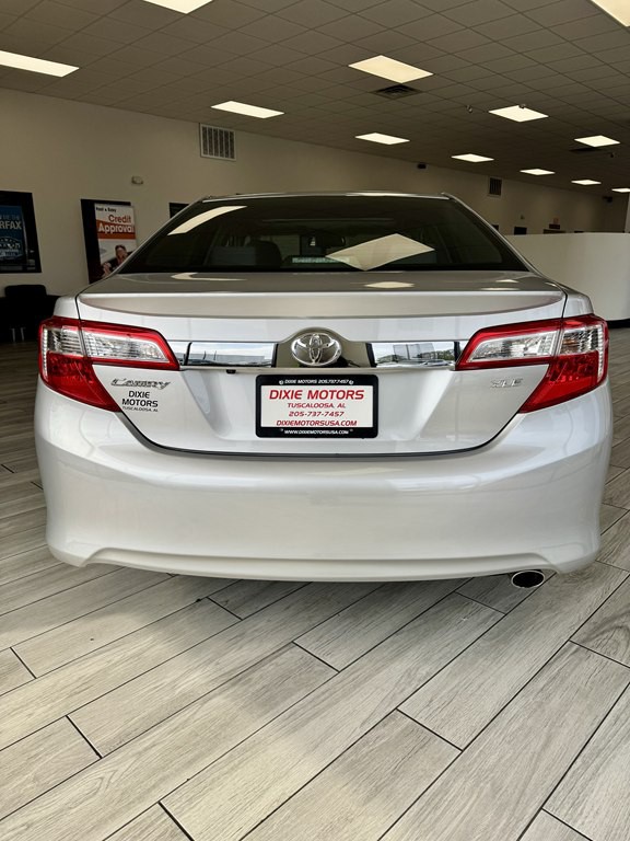 2012 Toyota Camry Image 8