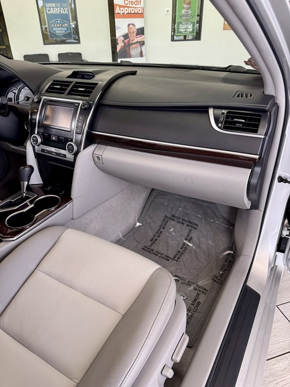 2012 Toyota Camry Image 12
