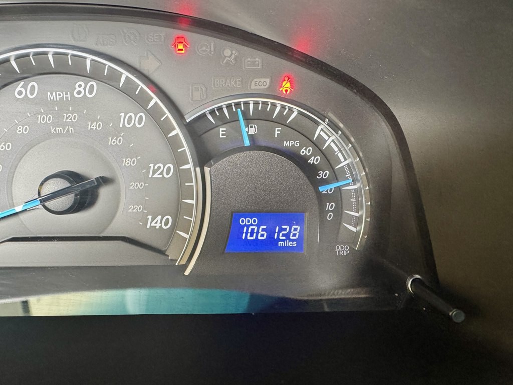 2012 Toyota Camry Image 20