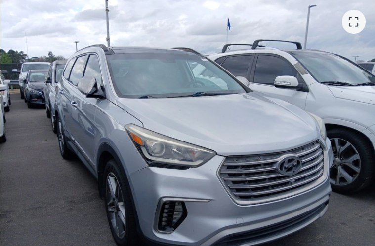 2017 Hyundai Santa Fe Image 1