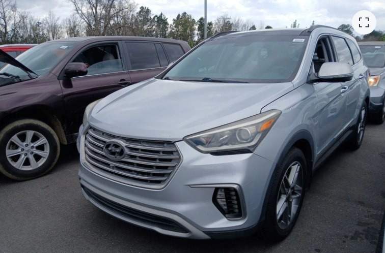 2017 Hyundai Santa Fe Image 2