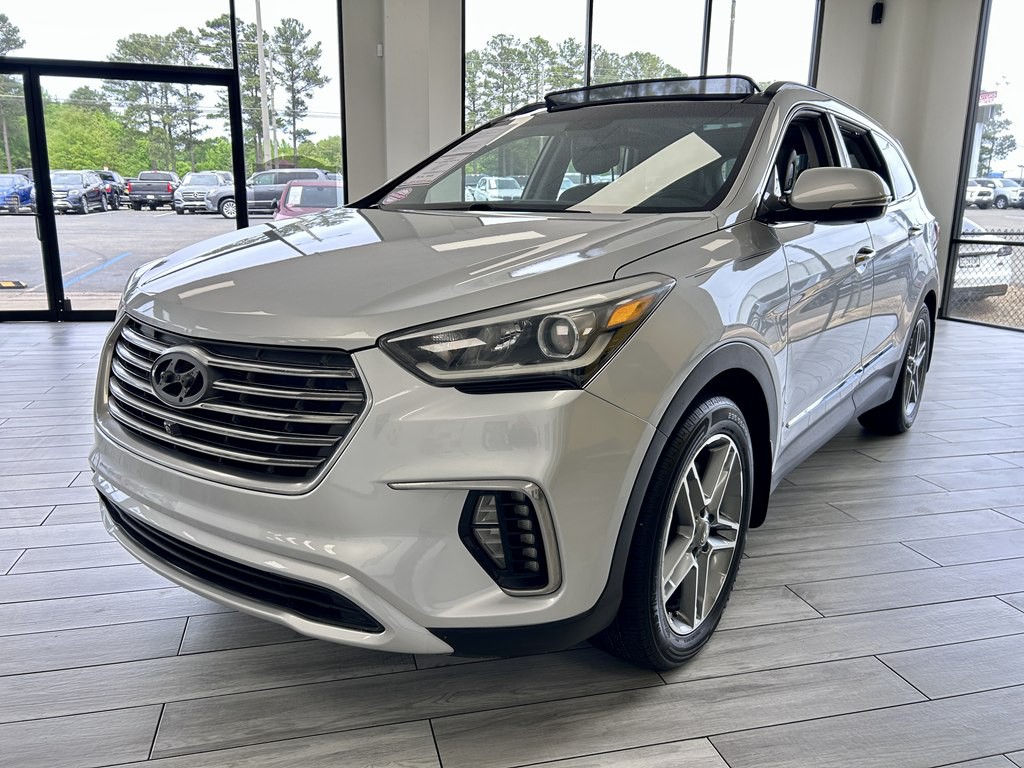 2017 Hyundai Santa Fe Image 3