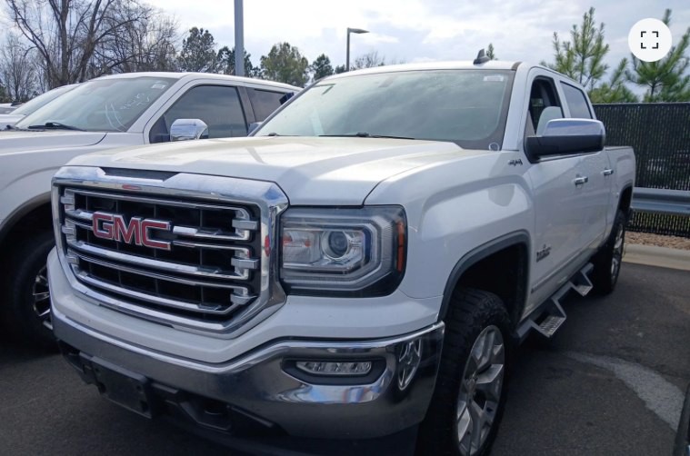 2018 GMC Sierra Image 2