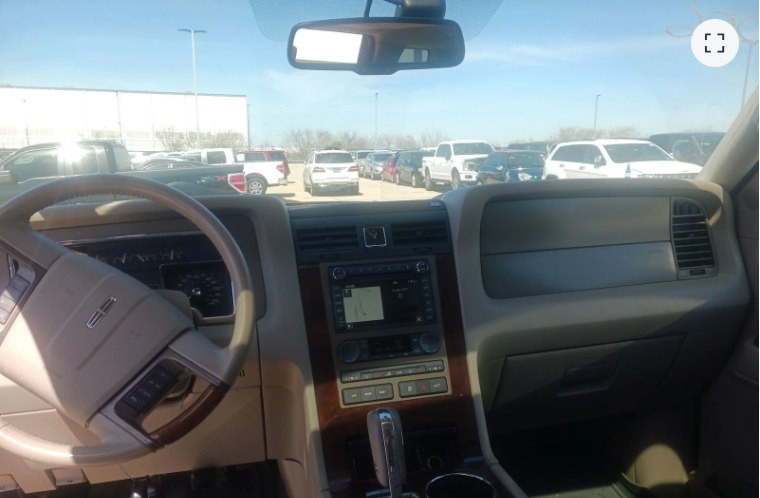 2012 Lincoln Navigator Image 6