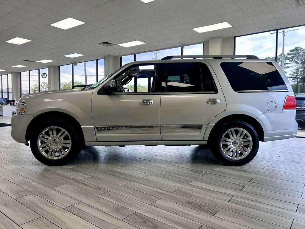 2012 Lincoln Navigator Image 4