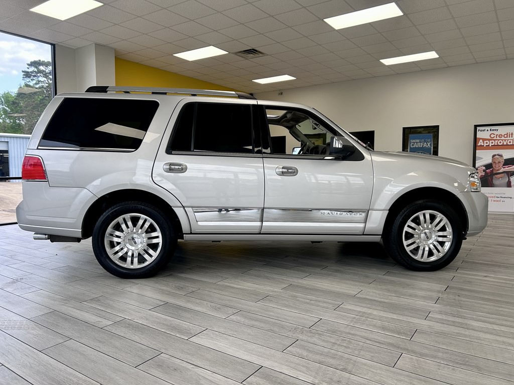 2012 Lincoln Navigator Image 5