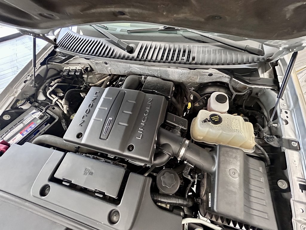 2012 Lincoln Navigator Image 18