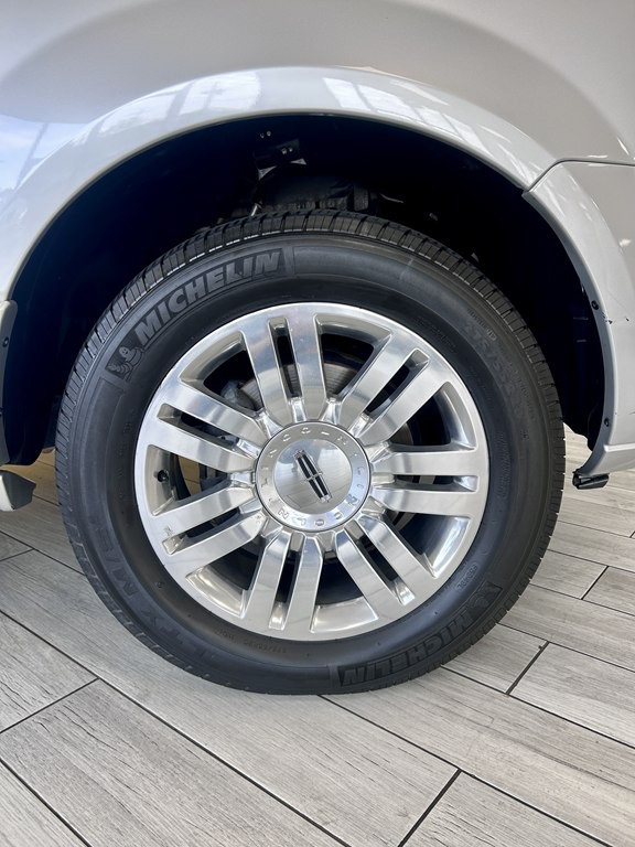 2012 Lincoln Navigator Image 19