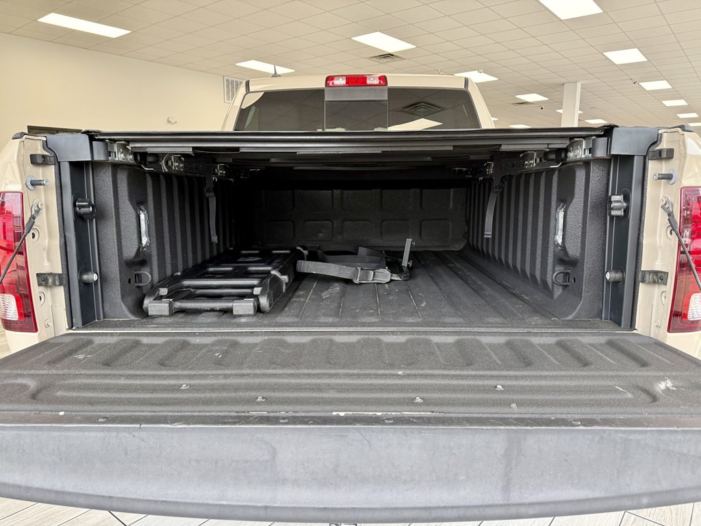 2017 RAM 1500 Image 9