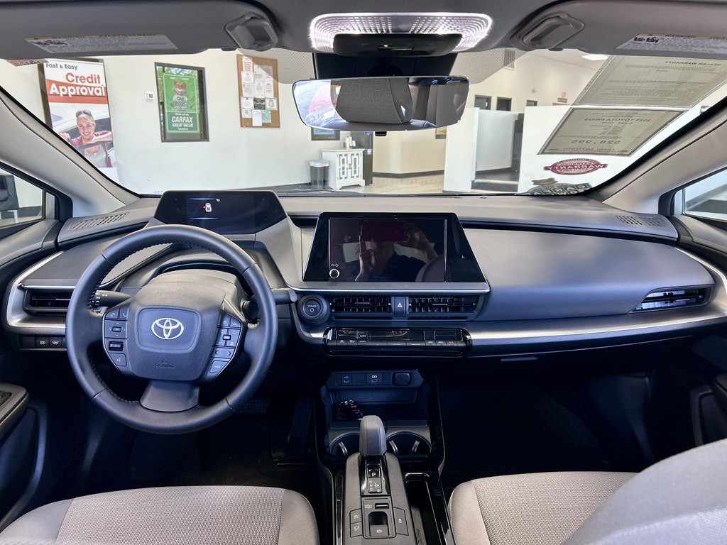 2025 Toyota Prius Image 10