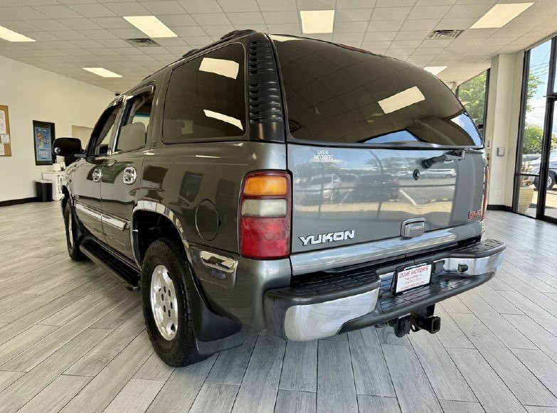 2002 GMC Yukon Image 7