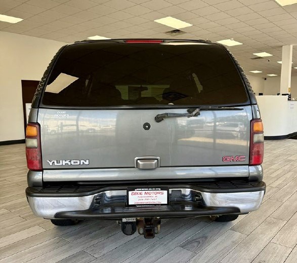 2002 GMC Yukon Image 8