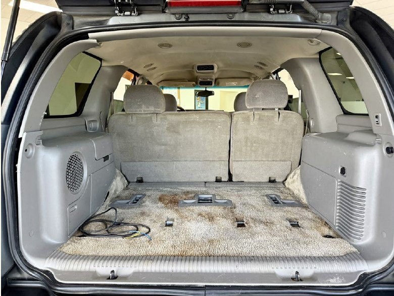 2002 GMC Yukon Image 9