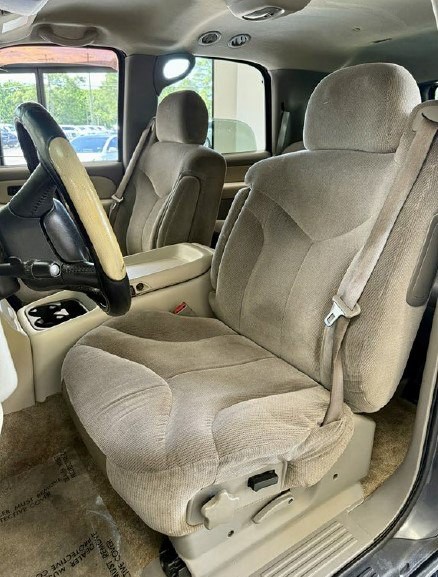 2002 GMC Yukon Image 13