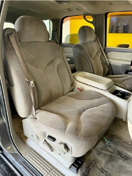 2002 GMC Yukon Image 15