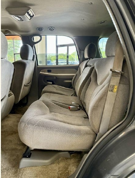 2002 GMC Yukon Image 16